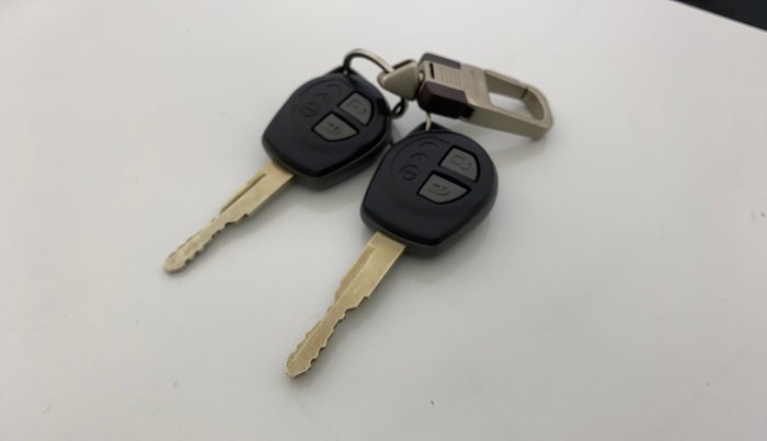 2021 Maruti Dzire VXI AMT, Petrol, Automatic, 49,580 km, Key Close Up