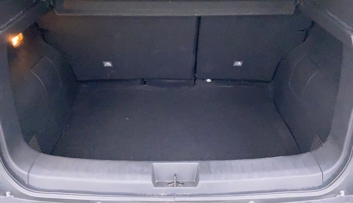 2022 Nissan MAGNITE XV TURBO CVT, Petrol, Automatic, 20,242 km, Boot Inside