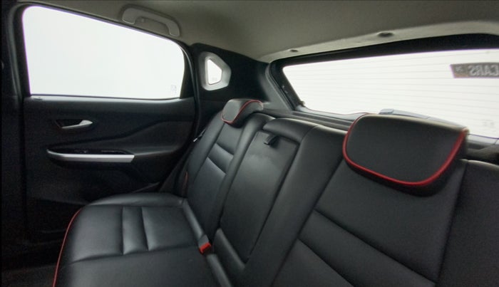 2022 Nissan MAGNITE XV TURBO CVT, Petrol, Automatic, 20,242 km, Right Side Rear Door Cabin
