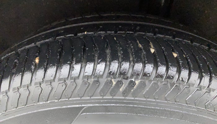 2014 Ford Ecosport 1.5 TITANIUM TI VCT AT, Petrol, Automatic, 59,742 km, Left Rear Tyre Tread