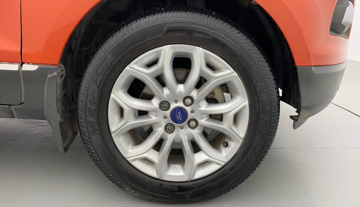 2014 Ford Ecosport 1.5 TITANIUM TI VCT AT, Petrol, Automatic, 59,742 km, Right Front Wheel