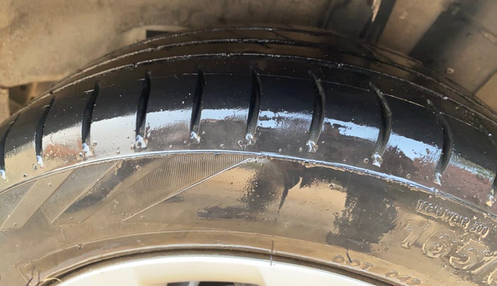2015 Hyundai Grand i10 MAGNA 1.2 KAPPA VTVT, Petrol, Manual, 78,293 km, Left Rear Tyre Tread