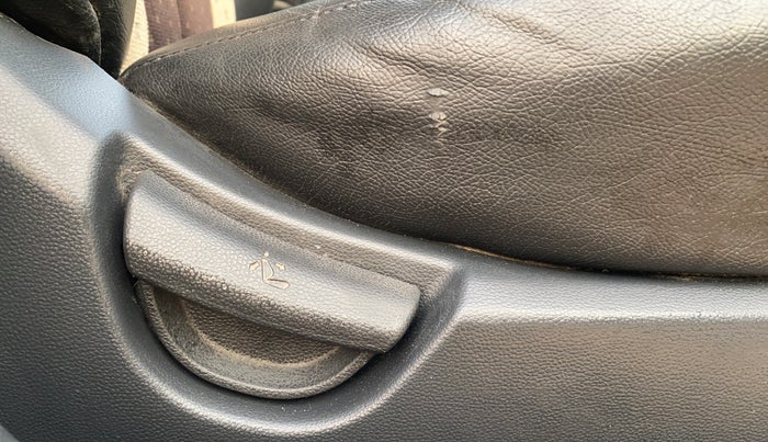 2015 Hyundai Grand i10 MAGNA 1.2 KAPPA VTVT, Petrol, Manual, 78,293 km, Driver Side Adjustment Panel