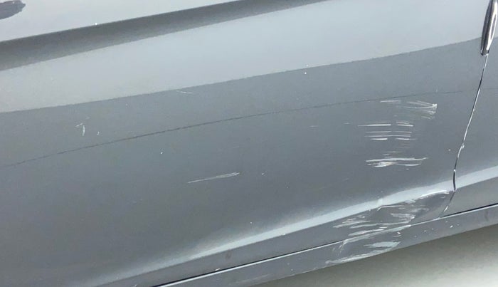 2015 Tata Zest XM PETROL, Petrol, Manual, 83,290 km, Front passenger door - Slightly dented