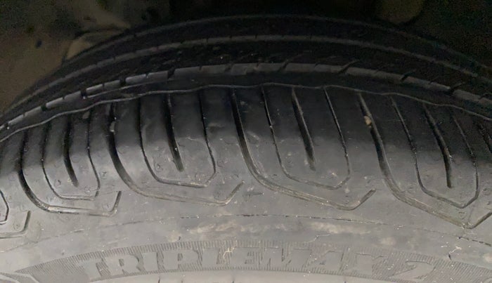 2021 Tata Tiago XT PETROL, Petrol, Manual, 27,887 km, Left Front Tyre Tread