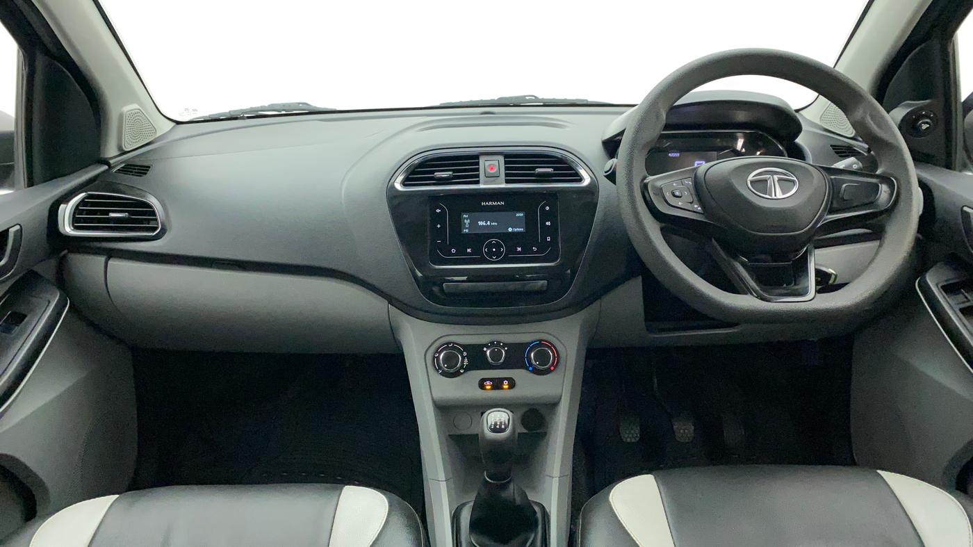 2021 Tata Tiago XT PETROL, Petrol, Manual, 27,887 km, Dashboard
