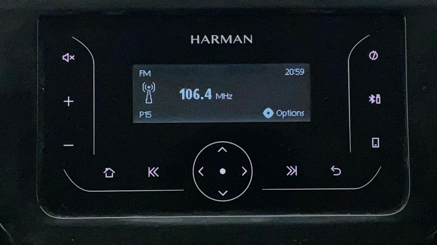 2021 Tata Tiago XT PETROL, Petrol, Manual, 27,887 km, Infotainment System