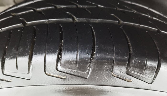 2015 Honda Jazz 1.2L I-VTEC V, Petrol, Manual, 69,527 km, Right Rear Tyre Tread