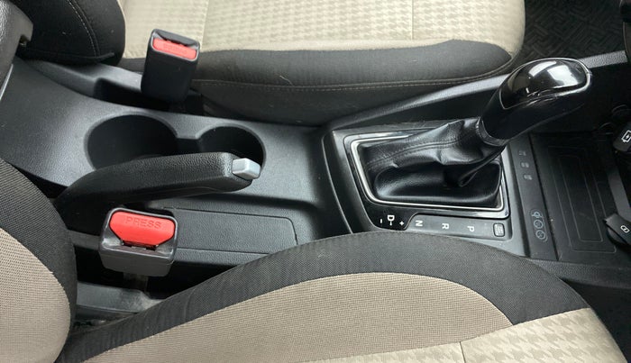 2019 Hyundai Elite i20 ASTA (O) CVT, Petrol, Automatic, 48,934 km, Gear Lever