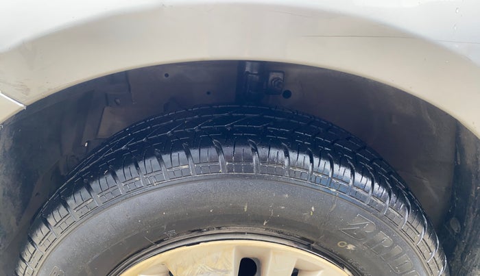 2014 Maruti Swift VXI, Petrol, Manual, 78,216 km, Left Front Tyre Tread