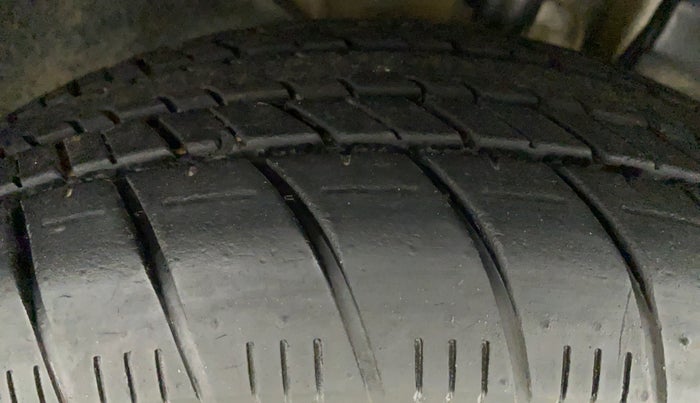 2019 Tata Tiago XT PETROL, CNG, Manual, 44,709 km, Right Front Tyre Tread