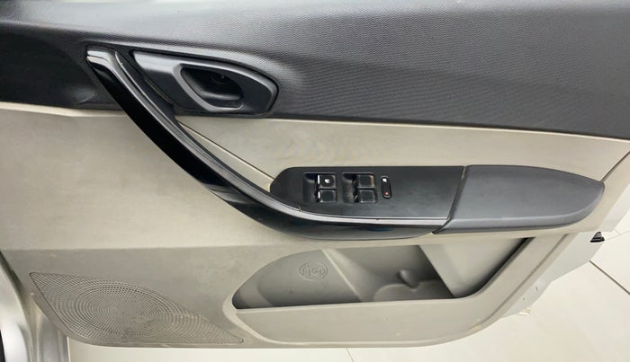 2019 Tata Tiago XT PETROL, CNG, Manual, 44,709 km, Driver Side Door Panels Control