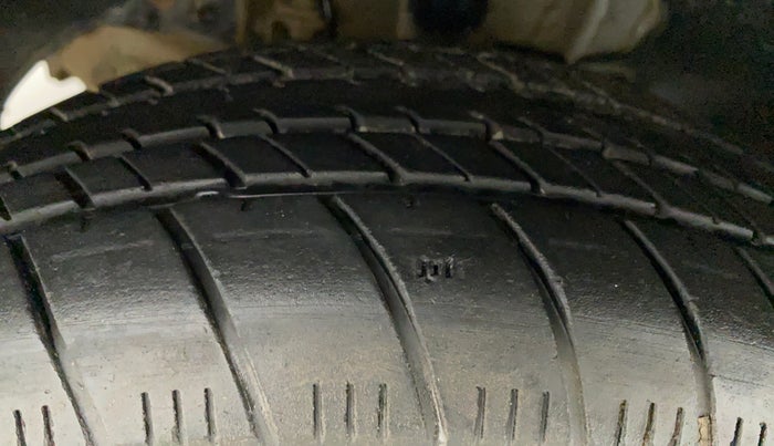 2019 Tata Tiago XT PETROL, CNG, Manual, 44,709 km, Left Front Tyre Tread