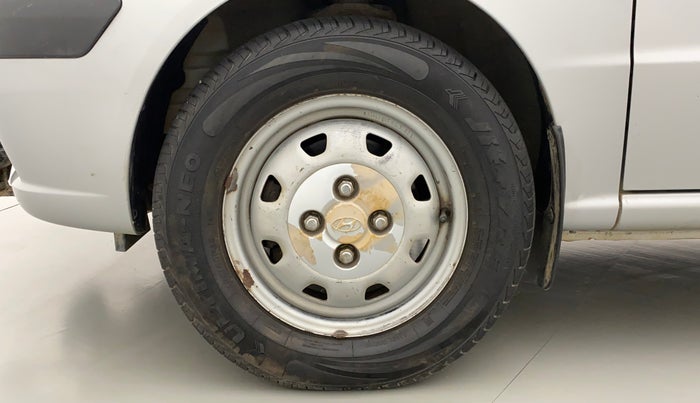 2012 Hyundai Santro Xing GL PLUS, Petrol, Manual, 94,839 km, Left Front Wheel