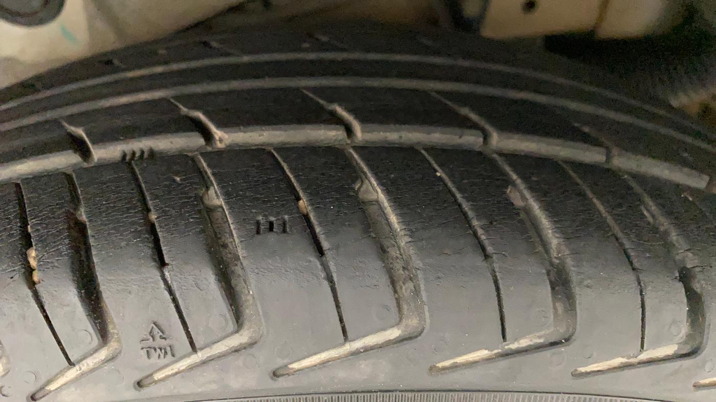 2012 Hyundai Santro Xing GL PLUS, Petrol, Manual, 94,839 km, Left Rear Tyre Tread