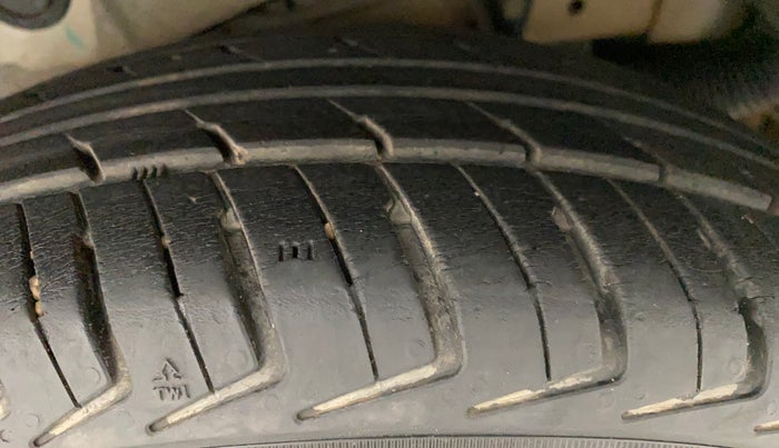 2012 Hyundai Santro Xing GL PLUS, Petrol, Manual, 94,839 km, Left Rear Tyre Tread