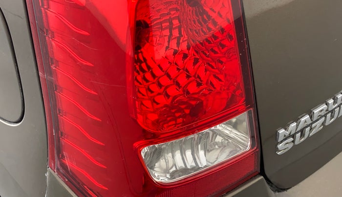 2014 Maruti Wagon R 1.0 LXI CNG, CNG, Manual, 68,538 km, Left tail light - Minor damage