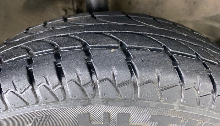 2014 Maruti Wagon R 1.0 LXI CNG, CNG, Manual, 68,538 km, Right Front Tyre Tread
