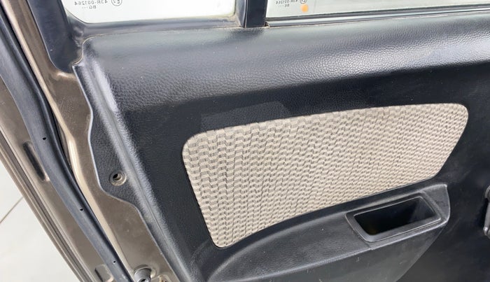 2014 Maruti Wagon R 1.0 LXI CNG, CNG, Manual, 68,538 km, Rear left door - Trim has minor damage