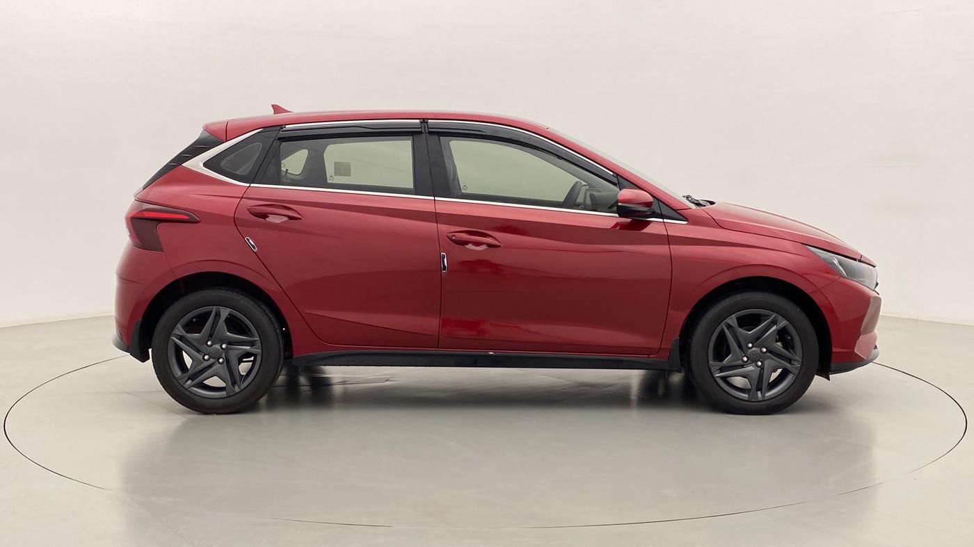 2020 Hyundai NEW I20 SPORTZ 1.5 MT, Diesel, Manual, 15,180 km, Right Side View