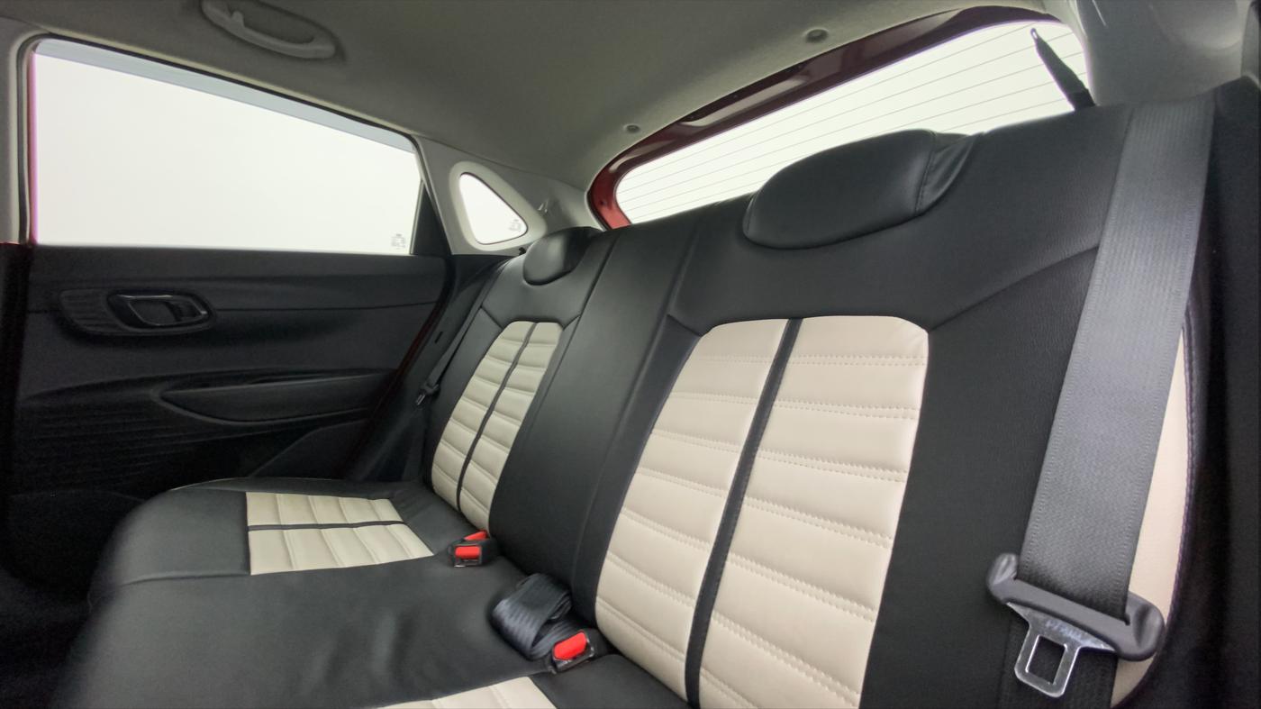 2020 Hyundai NEW I20 SPORTZ 1.5 MT, Diesel, Manual, 15,180 km, Right Side Rear Door Cabin