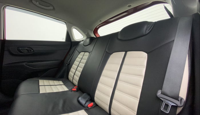 2020 Hyundai NEW I20 SPORTZ 1.5 MT, Diesel, Manual, 15,180 km, Right Side Rear Door Cabin