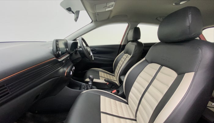 2020 Hyundai NEW I20 SPORTZ 1.5 MT, Diesel, Manual, 15,180 km, Right Side Front Door Cabin