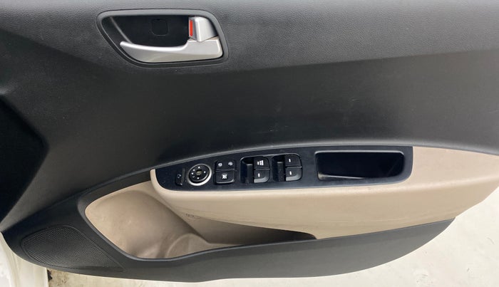 2018 Hyundai Grand i10 SPORTZ 1.2 KAPPA VTVT, Petrol, Manual, 52,665 km, Driver Side Door Panels Control