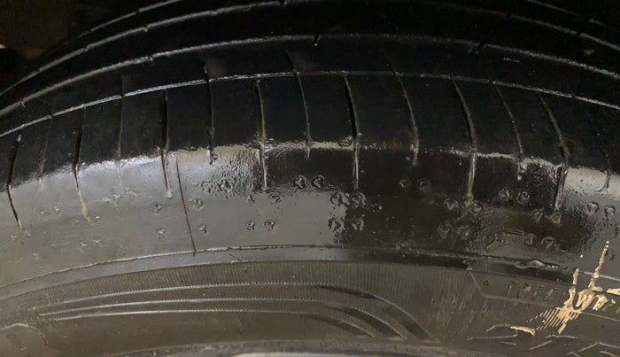 2019 Hyundai VENUE SX PLUS 1.0 TURBO DCT, Petrol, Automatic, 70,097 km, Right Rear Tyre Tread