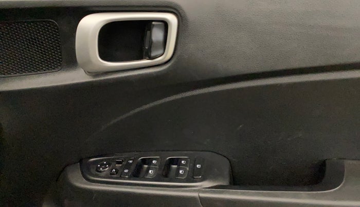 2019 Hyundai VENUE SX PLUS 1.0 TURBO DCT, Petrol, Automatic, 70,097 km, Driver Side Door Panels Control