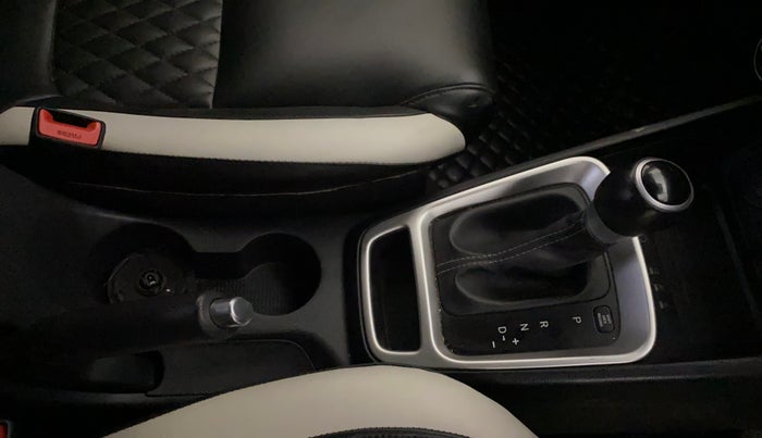 2019 Hyundai VENUE SX PLUS 1.0 TURBO DCT, Petrol, Automatic, 70,097 km, Gear Lever