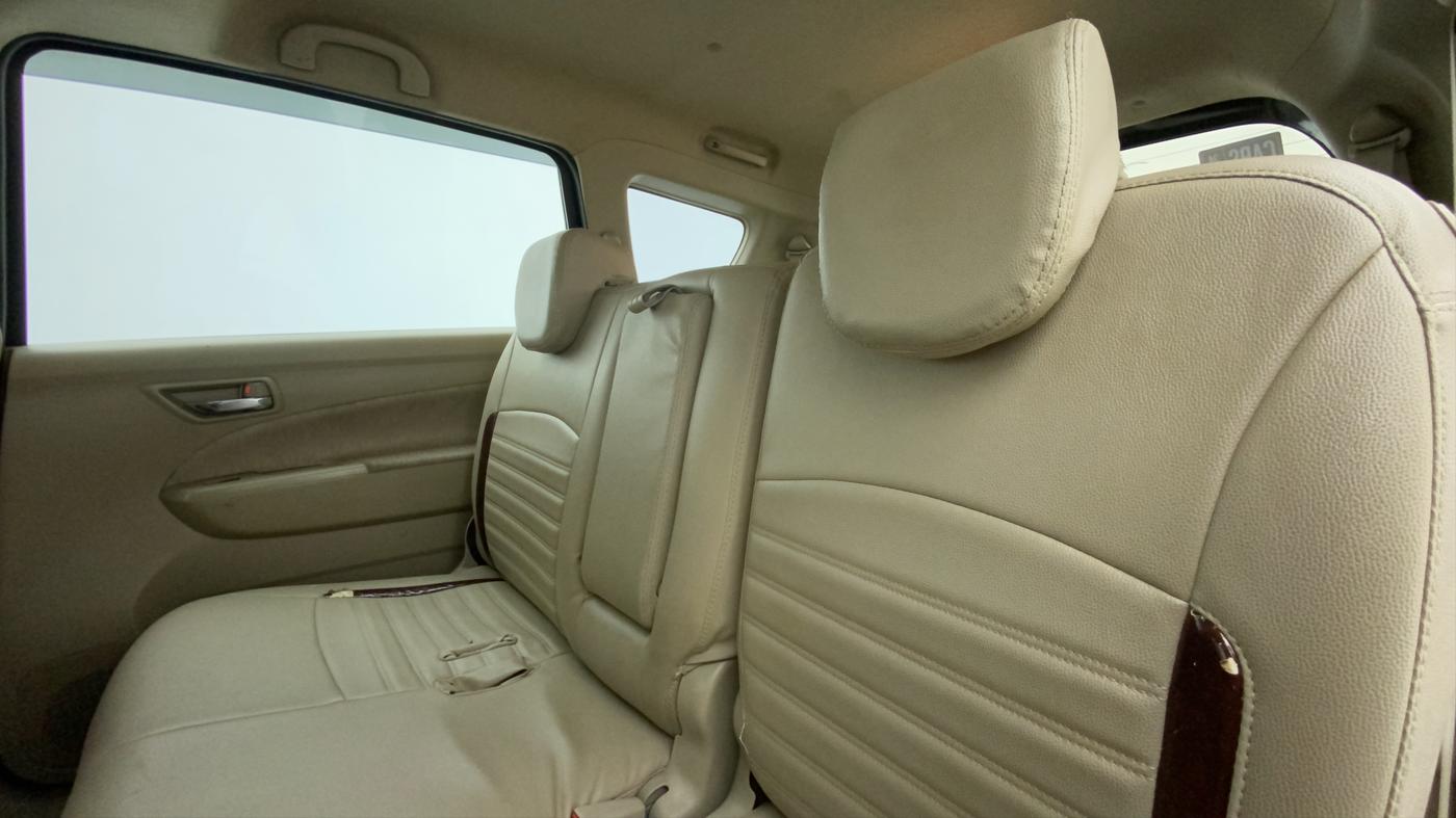 2014 Maruti Ertiga ZXI, Petrol, Manual, 78,873 km, Right Side Rear Door Cabin