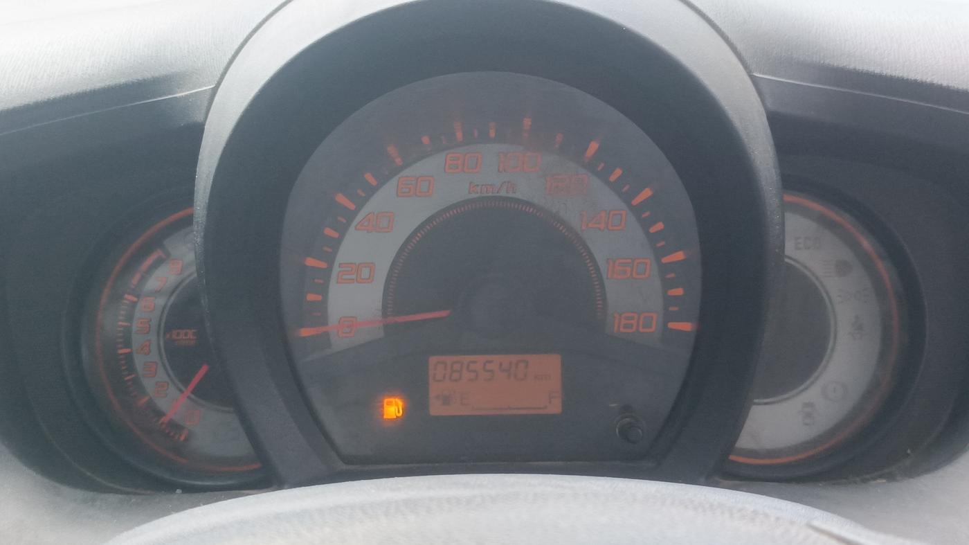 2014 Honda Brio S MT, Petrol, Manual, 86,246 km, Odometer Image