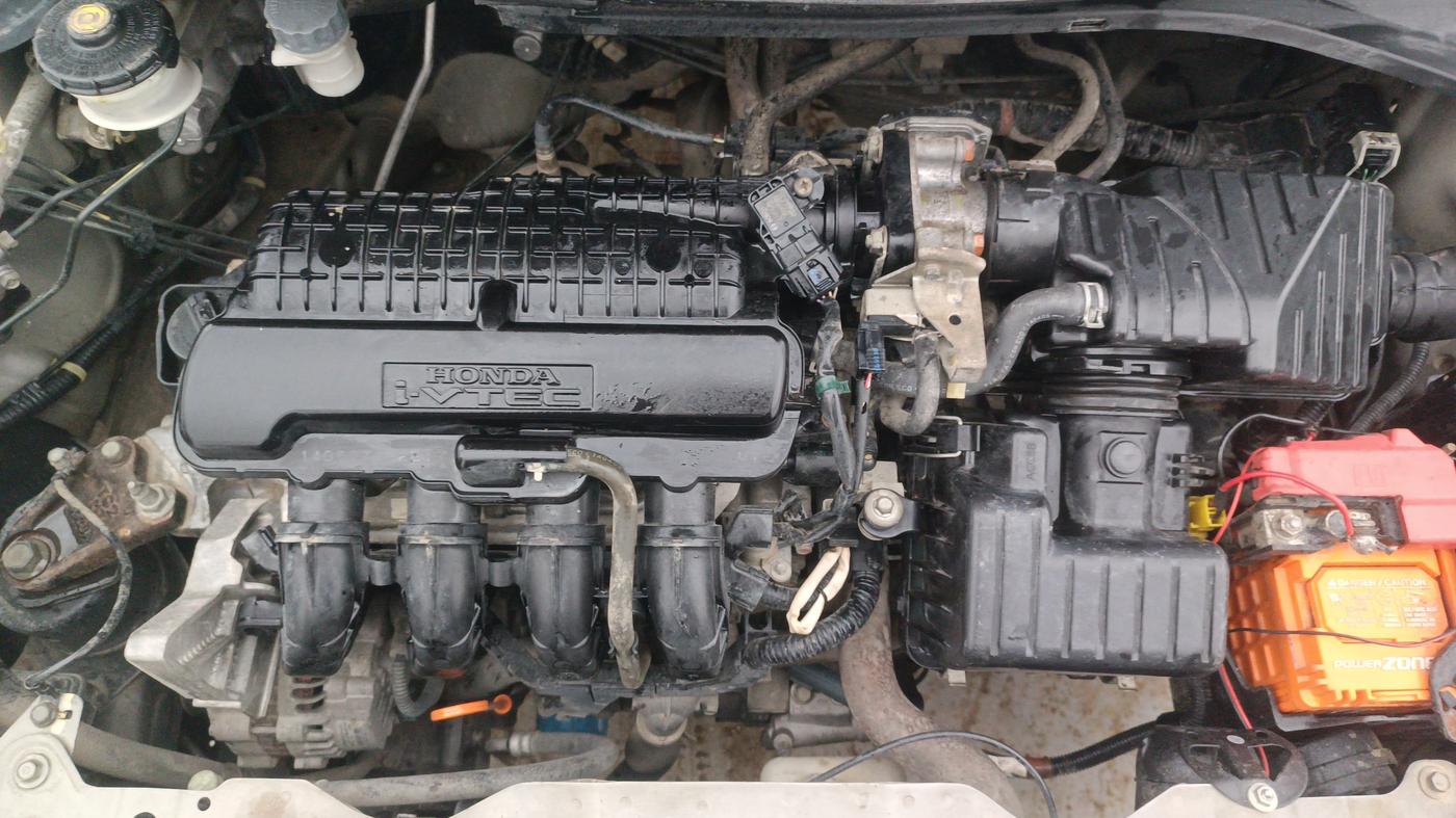 2014 Honda Brio S MT, Petrol, Manual, 86,246 km, Engine View