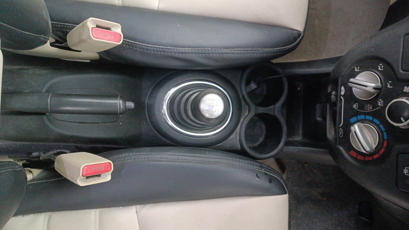 2014 Honda Brio S MT, Petrol, Manual, 86,246 km, Gear Lever