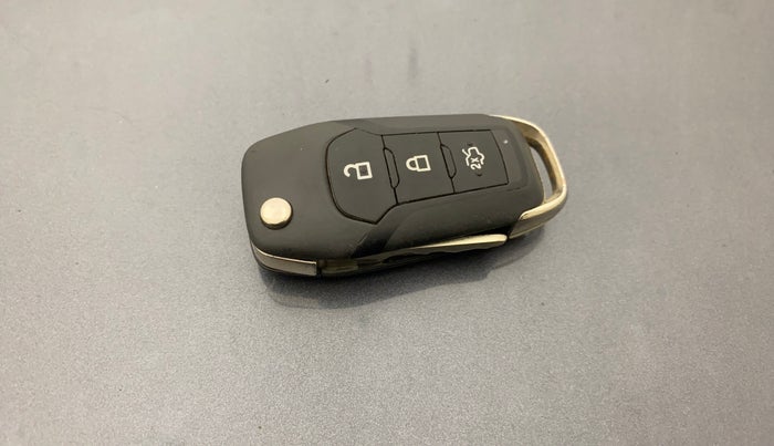 2015 Ford Figo Aspire TITANIUM1.5 DIESEL, Diesel, Manual, 1,20,943 km, Key Close Up