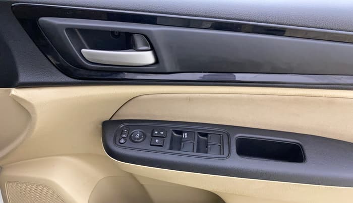 2021 Honda Amaze 1.2L I-VTEC S CVT, Petrol, Automatic, 46,568 km, Driver Side Door Panels Control