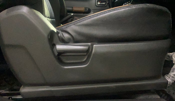 2024 Maruti JIMNY ALPHA ALL GRIP PRO AT, Petrol, Automatic, 7,384 km, Driver Side Adjustment Panel