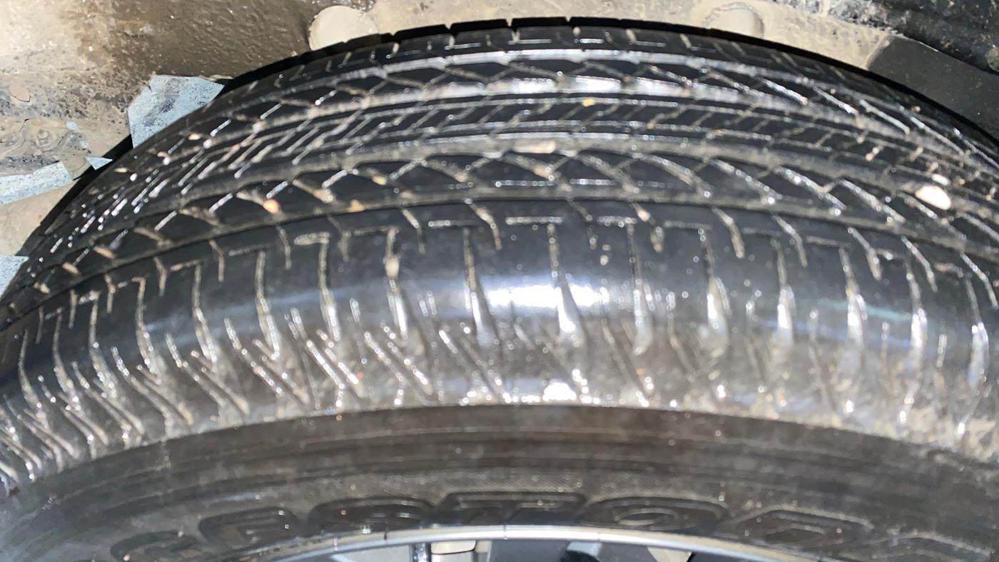 2024 Maruti JIMNY ALPHA ALL GRIP PRO AT, Petrol, Automatic, 7,384 km, Right Rear Tyre Tread