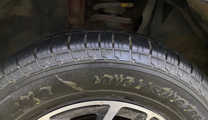 2019 Renault TRIBER RXZ, Petrol, Manual, 55,476 km, Left Front Tyre Tread