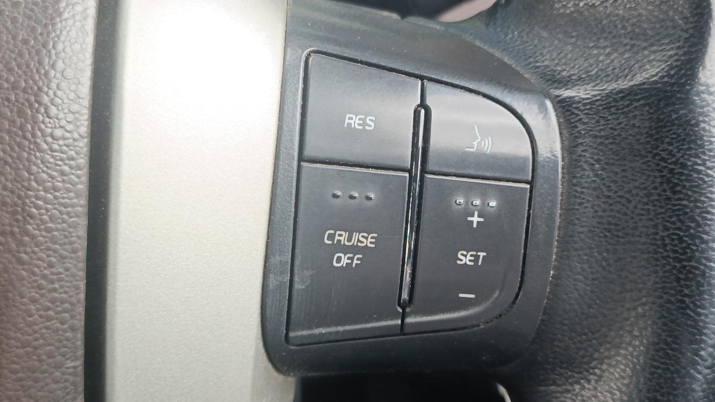 2014 Mahindra XUV500 W8, Diesel, Manual, 92,798 km, Adaptive Cruise Control