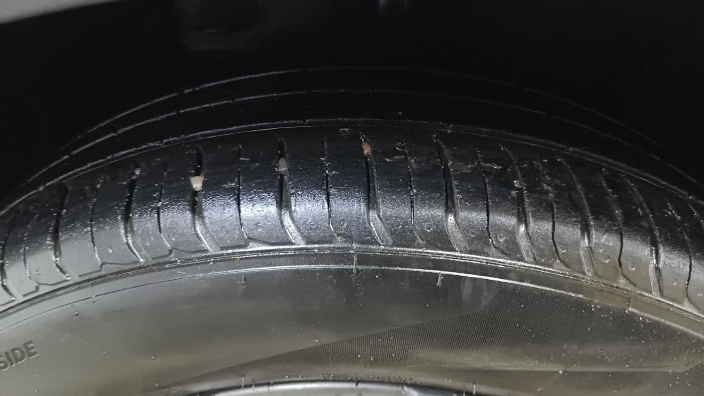 2019 Hyundai VENUE SX 1.0 TURBO, Petrol, Manual, 74,078 km, Left Front Tyre Tread