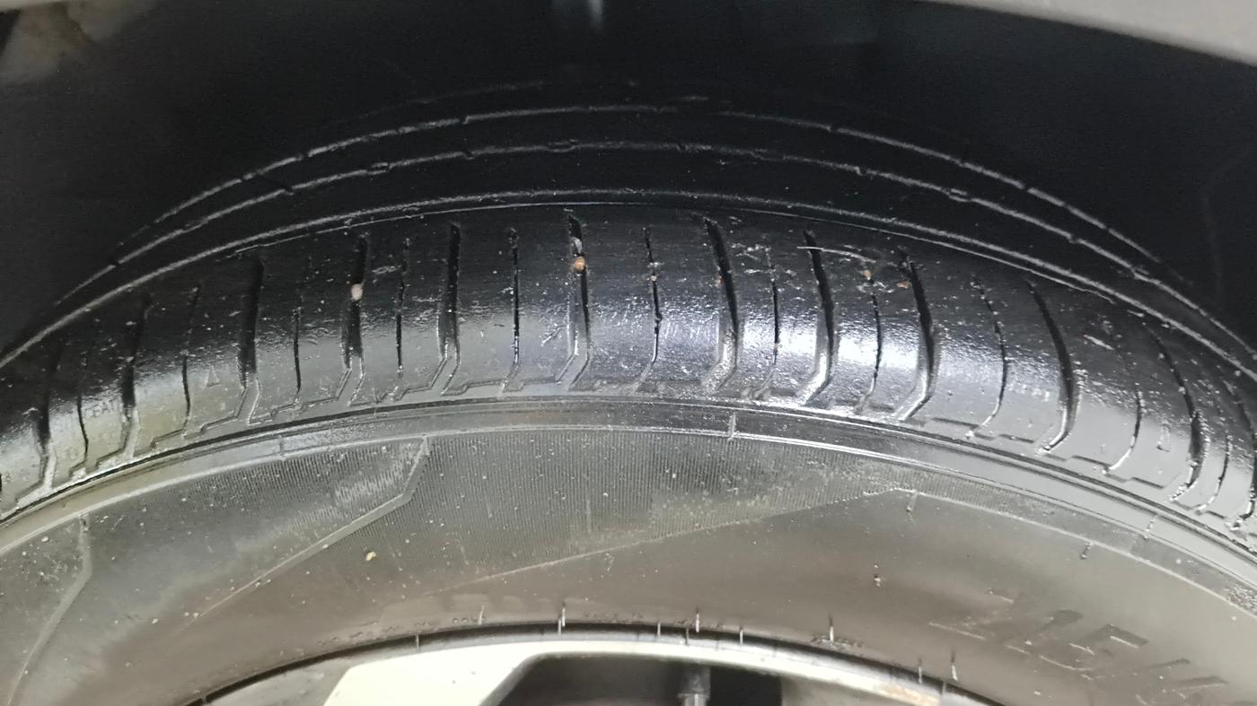 2019 Hyundai VENUE SX 1.0 TURBO, Petrol, Manual, 74,078 km, Right Front Tyre Tread
