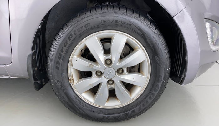 2013 Hyundai i20 SPORTZ 1.2 VTVT, Petrol, Manual, 49,286 km, Right Front Wheel