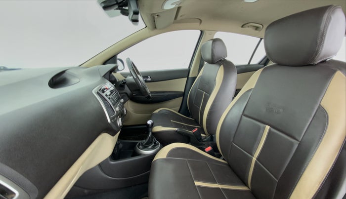 2013 Hyundai i20 SPORTZ 1.2 VTVT, Petrol, Manual, 49,286 km, Right Side Front Door Cabin