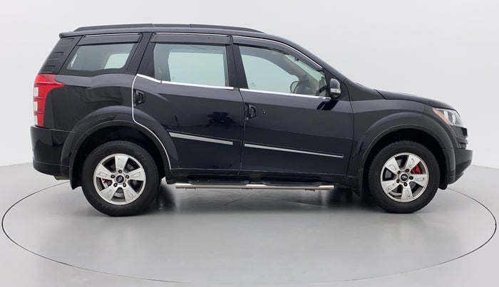 2013 Mahindra XUV500 W8, Diesel, Manual, 98,601 km, Right Side View