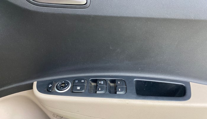 2016 Hyundai Grand i10 ASTA (O) 1.2 KAPPA VTVT, Petrol, Manual, 60,614 km, Driver Side Door Panels Control