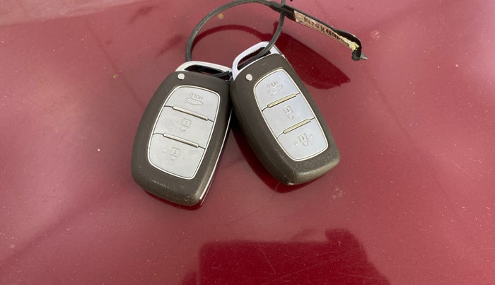 2016 Hyundai Grand i10 ASTA (O) 1.2 KAPPA VTVT, Petrol, Manual, 60,614 km, Key Close Up