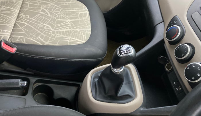 2016 Hyundai Grand i10 ASTA (O) 1.2 KAPPA VTVT, Petrol, Manual, 60,614 km, Gear Lever