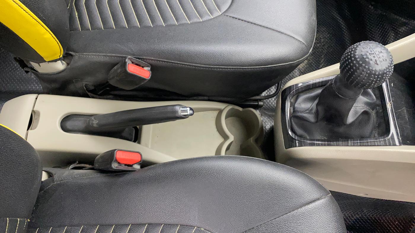 2014 Maruti Celerio VXI, Petrol, Manual, 75,637 km, Gear Lever